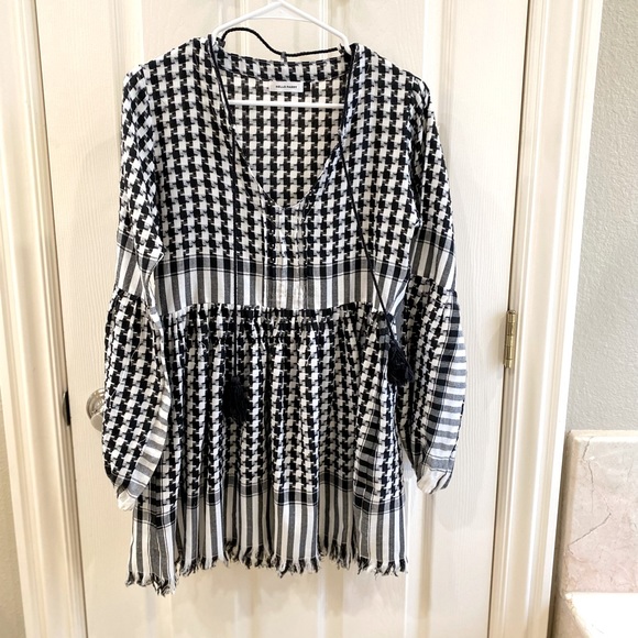 Hello Parry pool cover up - Picture 2 of 2